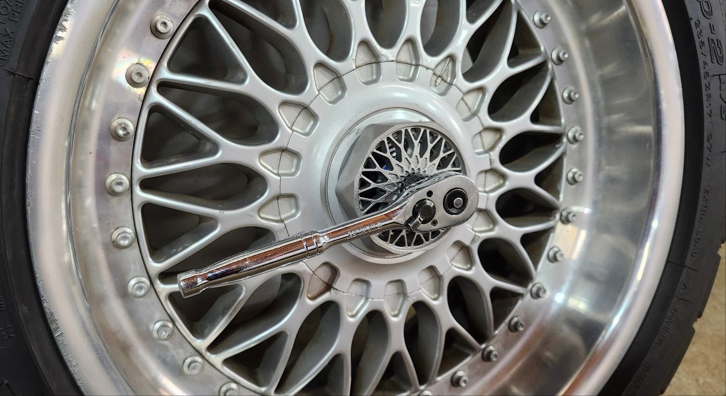 BBS Center Cap Removal Tool / BMW E34Trunk Pad Support